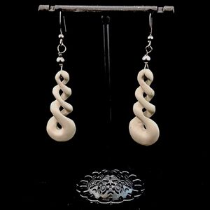 🎄 Christmas Gift Idea — Triple Twist Infinity Bone Earrings – Sterling Silver